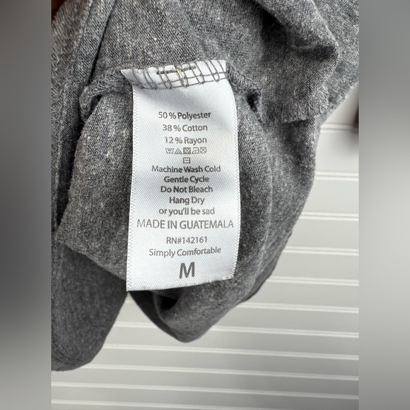 Lularoe women’s Randy gray & floral baseball shirt. 3/4 sleeves. Size Medium - Picture 5 of 5